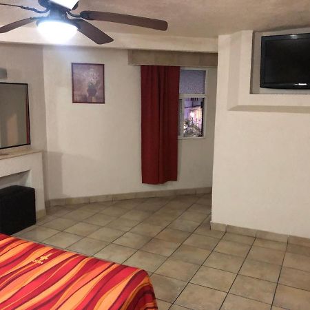 Hotel Vigo Guadalajara Bagian luar foto