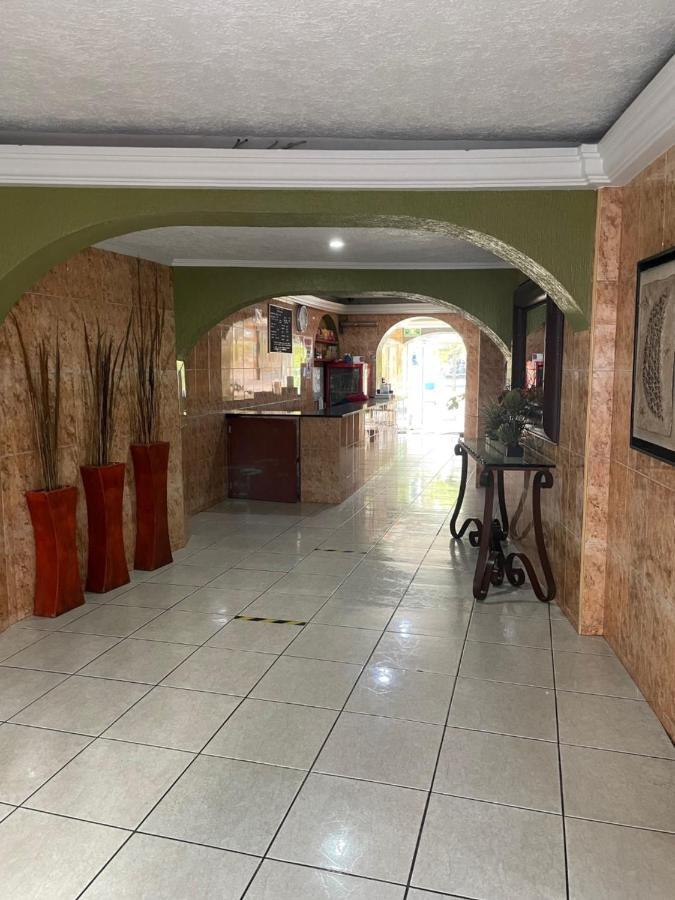 Hotel Vigo Guadalajara Bagian luar foto